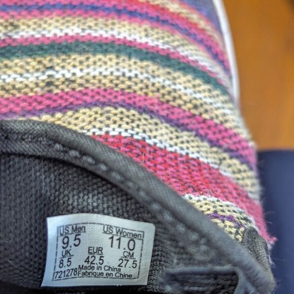 VANS Striped Canvas Slip On Skater Style Loafers size 42.5 Unisex - Picture 11 of 11